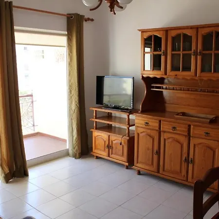 Edificio Nau B * Armação de Pêra